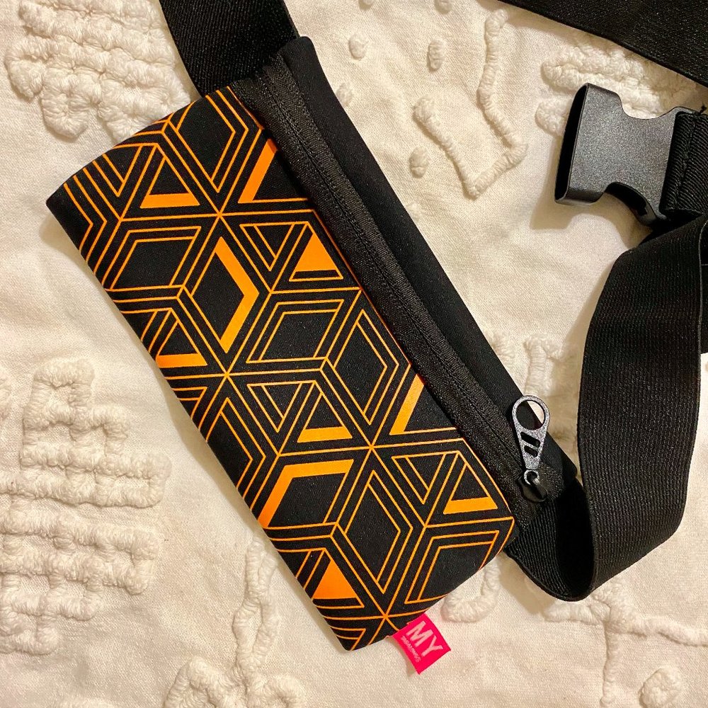 Zippered running belt